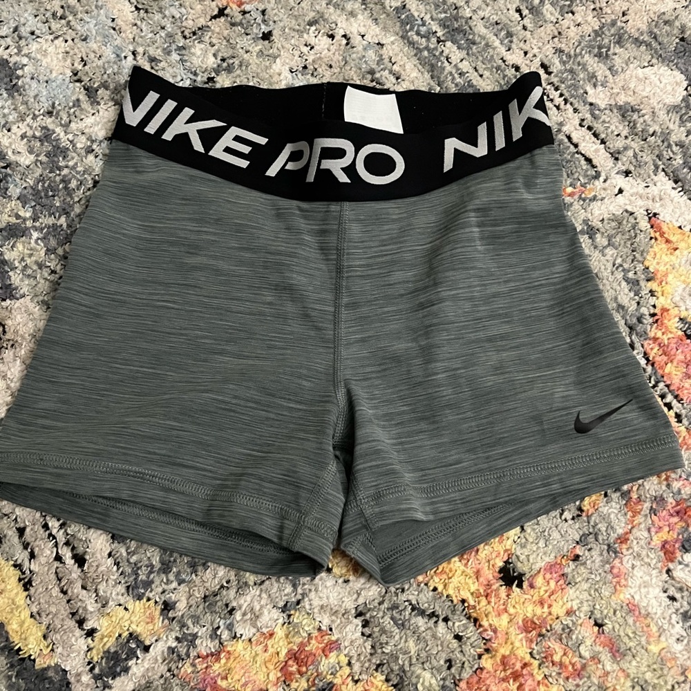 Nike Women's Black and Gray Athletic Shorts